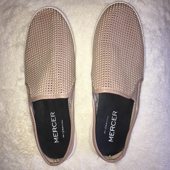 Mercer Street Studio Shoes - NEW WO TAGS MAUVE TAUPE WAFFLE SLIP ON LOAFERS